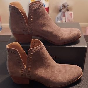 Lucky Brand Boots PRELOVED
